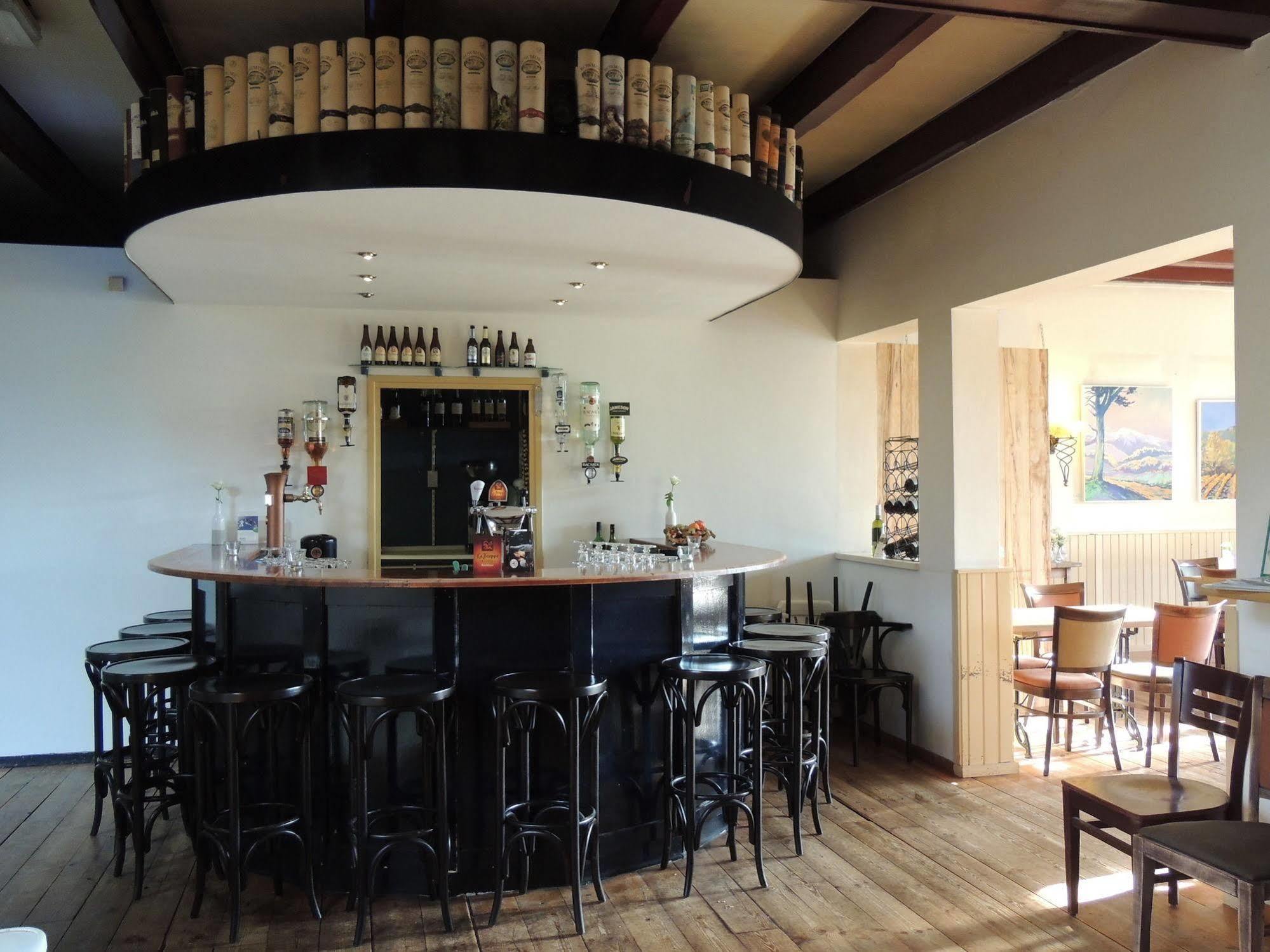 Hotel Restaurant 'De Oorsprong' Сінт Ніколасга Екстер'єр фото