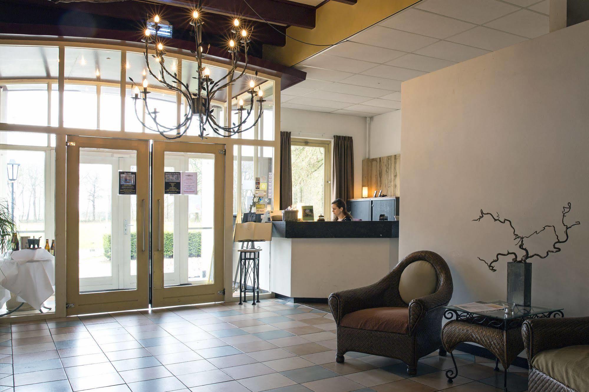 Hotel Restaurant 'De Oorsprong' Сінт Ніколасга Екстер'єр фото